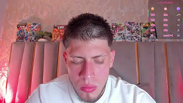 Snapshot of SebastianMaximoff chatting on 09.26.25 SebastianMaximoff online show from 09.26.25