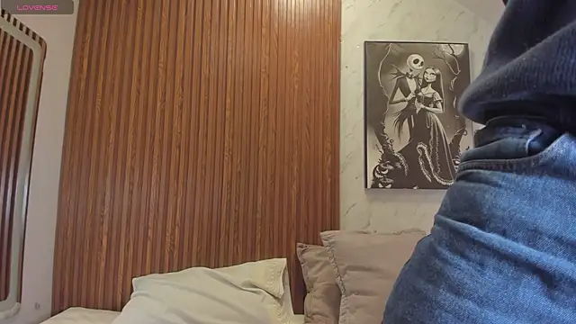 Snapshot of SebastianMaximoff chatting on 11.02.25 SebastianMaximoff online show from 11.02.25