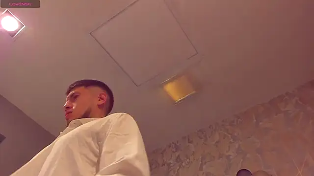 Snapshot of SebastianMaximoff chatting on 11.06.25 SebastianMaximoff online show from 11.06.25