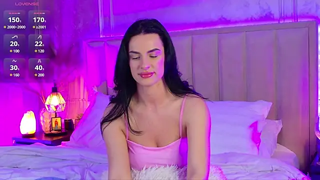 Snapshot of SereneRhodes chatting on 03.17.25 SereneRhodes online show from 03.17.25