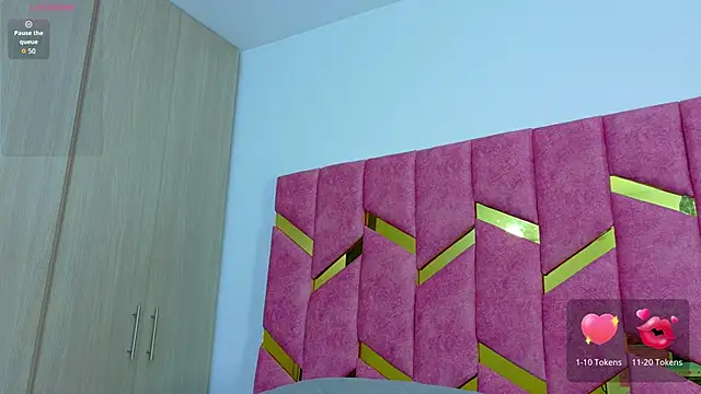 Snapshot of hornyhousekeeper_ chatting on 11.24.25 hornyhousekeeper online show from 11.24.25