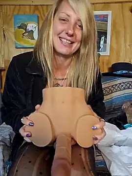 SheIsSomething online show from 01.29.25