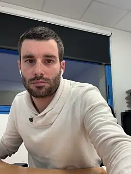 Snapshot of Simon-tem chatting on 03.17.25 Simon-tem online show from 03.17.25