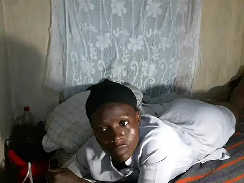 cute-shamza online show from 12.17.25