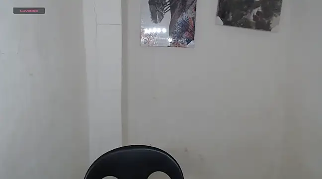 Snapshot of shecutie69 chatting on 01.11.25 shecutie69 online show from 01.11.25