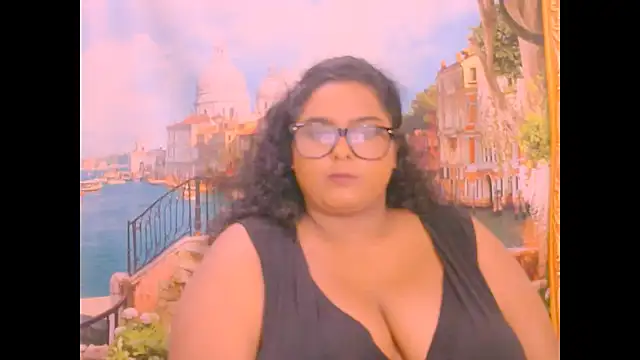 Snapshot of Indianfairy99 chatting on 12.04.25 Indianfairy99 online show from 12.04.25