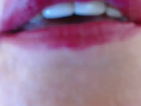 Snapshot of keiila_ chatting on 11.11.25 keiila online show from 11.11.25