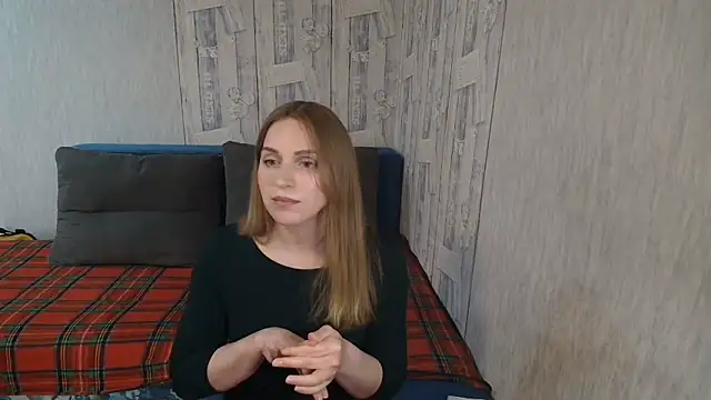 Pilly green  online show from 04.11.26