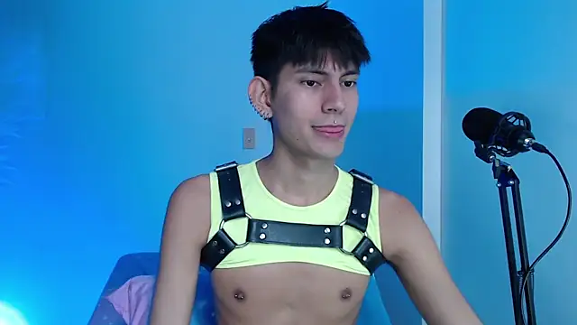 Snapshot of imdavo23 chatting on 12.14.24 imdavo23 online show from 12.14.24