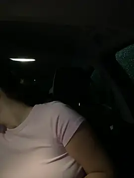 Snapshot of clairewntr chatting on 01.10.25 clairewntr online show from 01.10.25