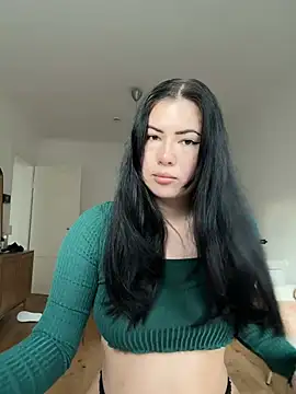 Snapshot of clairewntr chatting on 01.14.25 clairewntr online show from 01.14.25