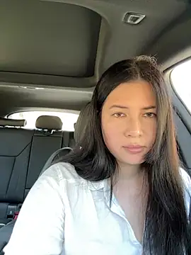 Snapshot of clairewntr chatting on 02.04.25 clairewntr online show from 02.04.25