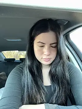 Snapshot of clairewntr chatting on 03.18.25 clairewntr online show from 03.18.25