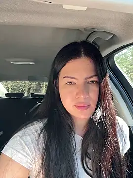 Snapshot of clairewntr chatting on 03.21.25 clairewntr online show from 03.21.25