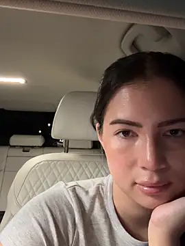 Snapshot of clairewntr chatting on 10.03.25 clairewntr online show from 10.03.25