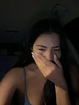 clairewntr online show from 04.08.26