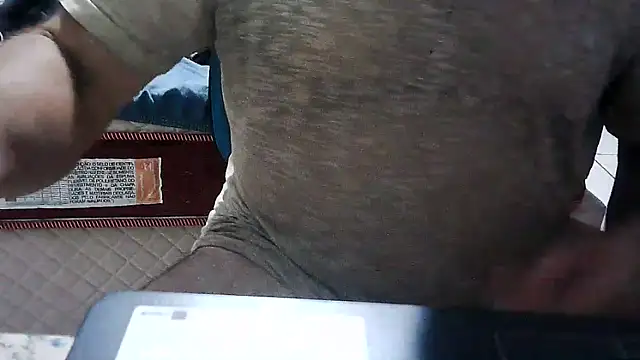 Snapshot of eduar570 chatting on 10.20.25 eduar570 online show from 10.20.25