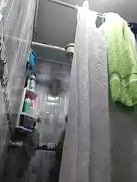 aisha latina online show from 02.06.25