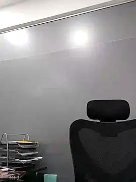 aisha latina online show from 02.25.25