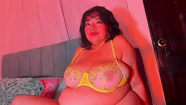 Snapshot of karlablue_ chatting on 12.21.24 karlablue online show from 12.21.24