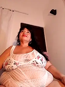 Snapshot of karlablue_ chatting on 02.01.25 karlablue online show from 02.01.25