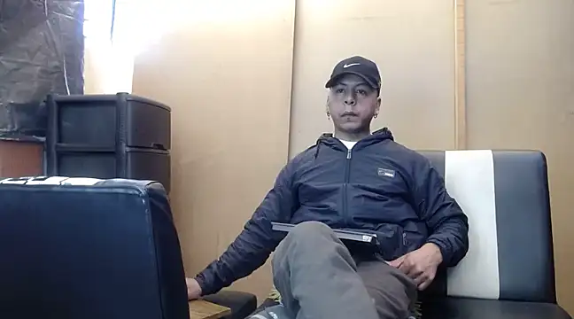 Black hot266 online show from 12.12.24