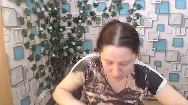 JosieJun  online show from 01.30.25