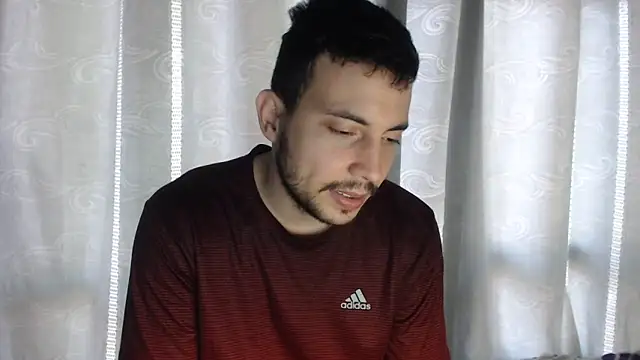 Snapshot of Armando_2002 chatting on 02.20.25 Armando 2002 online show from 02.20.25