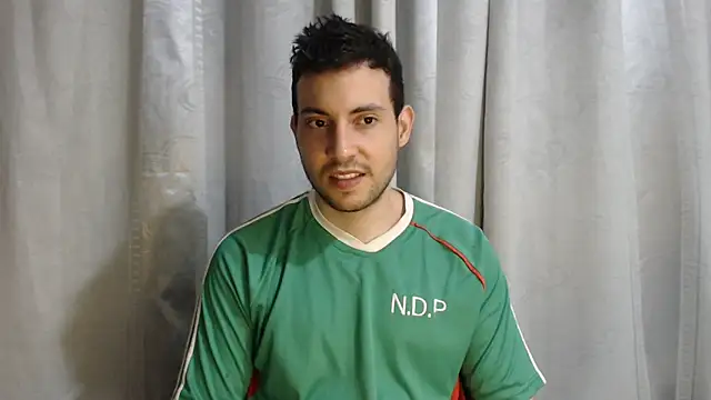 Snapshot of Armando_2002 chatting on 03.14.25 Armando 2002 online show from 03.14.25