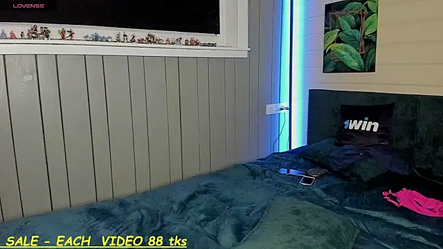 SandyChris online show from 02.13.25