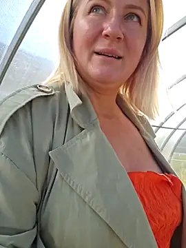 Marushka online show from 09.25.25