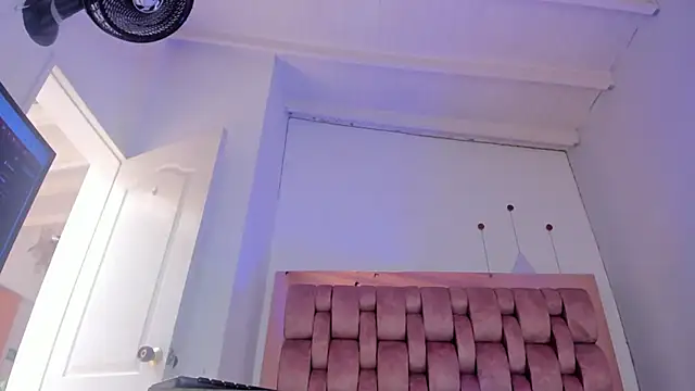 Snapshot of swt-booty chatting on 03.17.25 swt-booty online show from 03.17.25