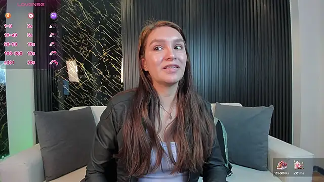 miataylorr1 online show from 12.16.24