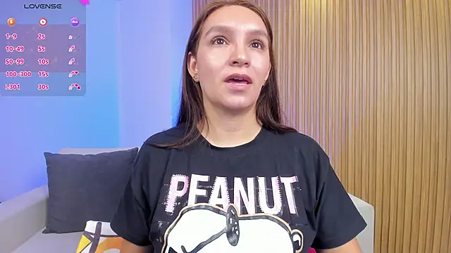 miataylorr1 online show from 02.17.25