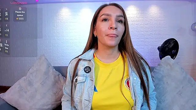 miataylorr1 online show from 09.09.25