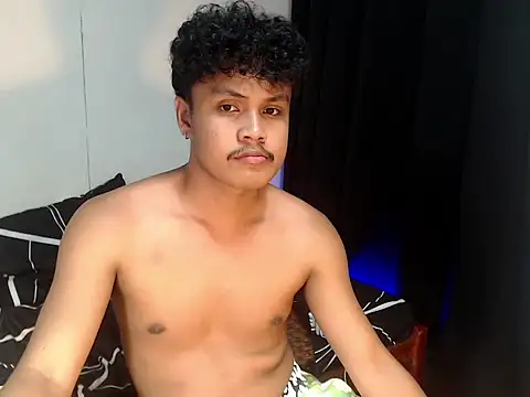 Snapshot of Brylon_ken chatting on 10.24.25 Brylon ken online show from 10.24.25