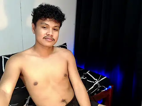 Snapshot of Brylon_ken chatting on 10.27.25 Brylon ken online show from 10.27.25