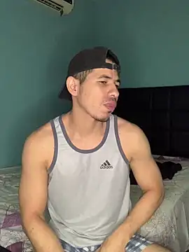 Snapshot of steven_clain chatting on 01.03.25 steven clain online show from 01.03.25