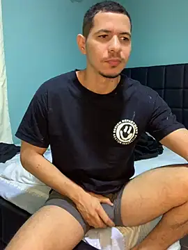 Snapshot of steven_clain chatting on 01.30.25 steven clain online show from 01.30.25