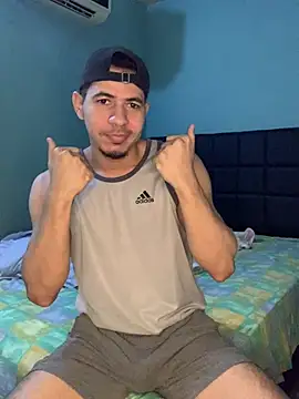 Snapshot of steven_clain chatting on 03.06.25 steven clain online show from 03.06.25