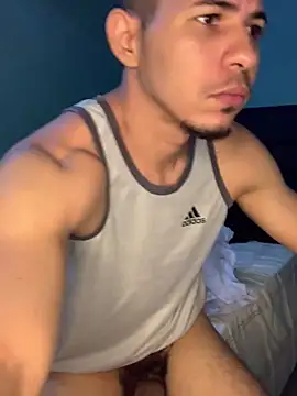 Snapshot of steven_clain chatting on 03.19.25 steven clain online show from 03.19.25