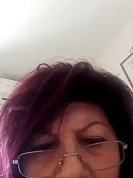 Snapshot of CALDA-AKIRA chatting on 09.29.25 CALDA-AKIRA online show from 09.29.25