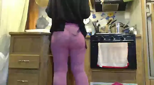 sexyinpantyhose online show from 03.16.25