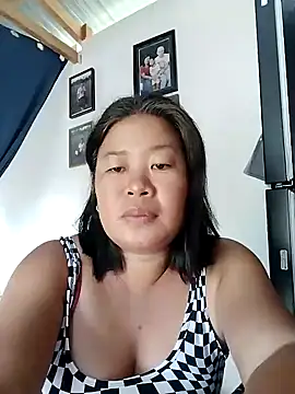 Snapshot of lickmepussy21 chatting on 12.02.24 lickmepussy21 online show from 12.02.24