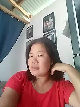 Snapshot of lickmepussy21 chatting on 12.03.24 lickmepussy21 online show from 12.03.24