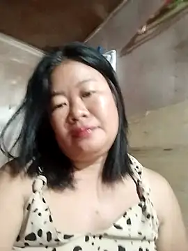 Snapshot of lickmepussy21 chatting on 10.04.25 lickmepussy21 online show from 10.04.25