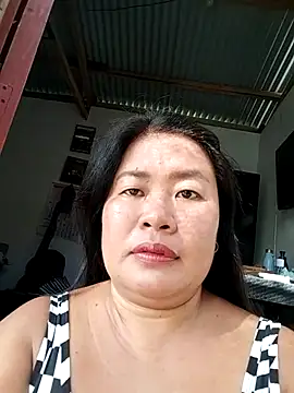 Snapshot of lickmepussy21 chatting on 11.19.25 lickmepussy21 online show from 11.19.25