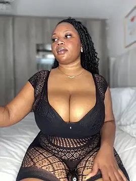 Snapshot of Hyra_Ari chatting on 01.06.26 Hyra Ari online show from 01.06.26