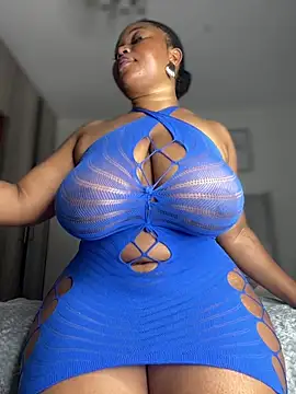 Snapshot of Hyra_Ari chatting on 04.05.26 Hyra Ari online show from 04.05.26