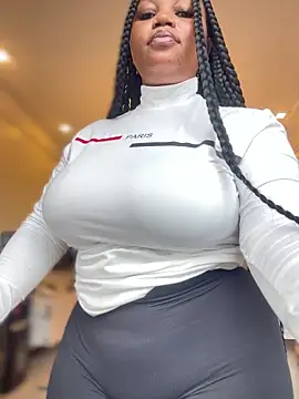 Snapshot of Hyra_Ari chatting on 04.09.26 Hyra Ari online show from 04.09.26